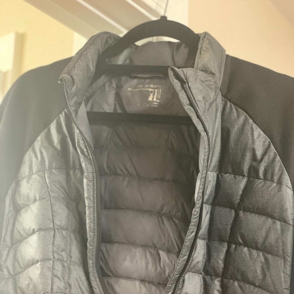 Lightweight jacket - Picture 2 of 4